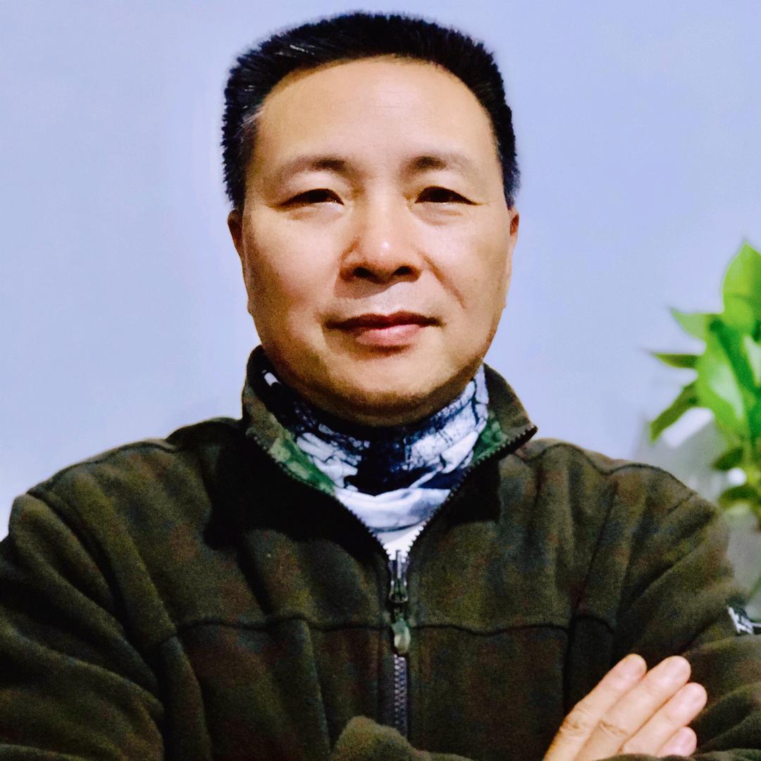 李世新