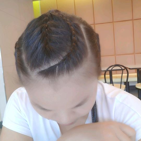 李兰，