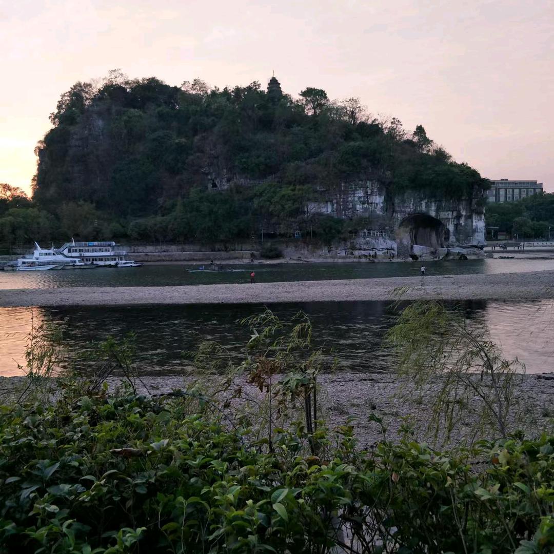 爱唱歌的小韦