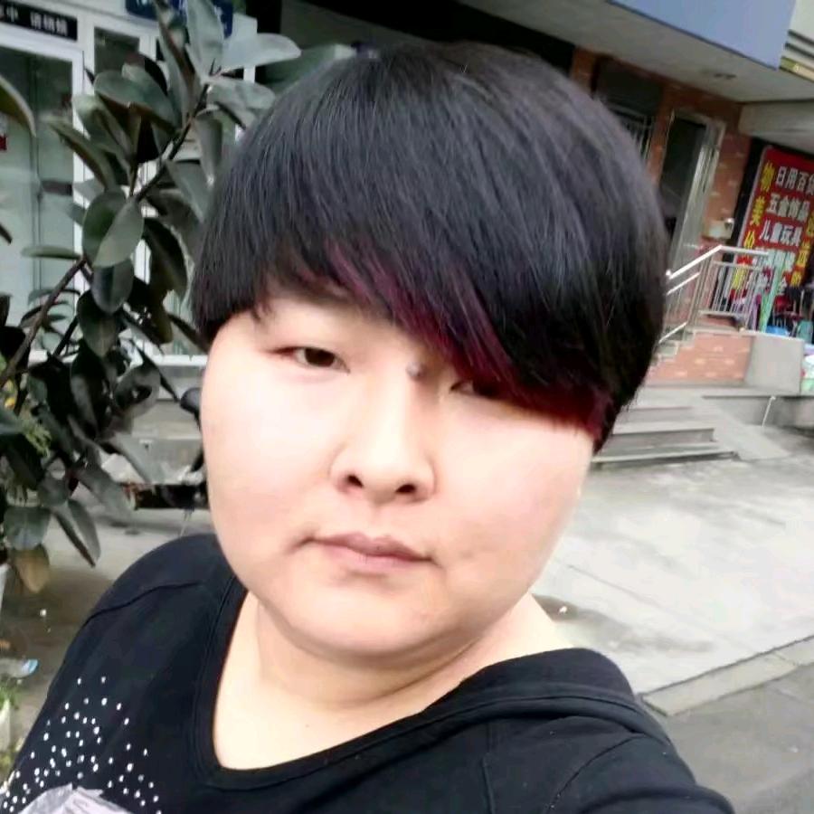 努力云姐@（摆摊记）