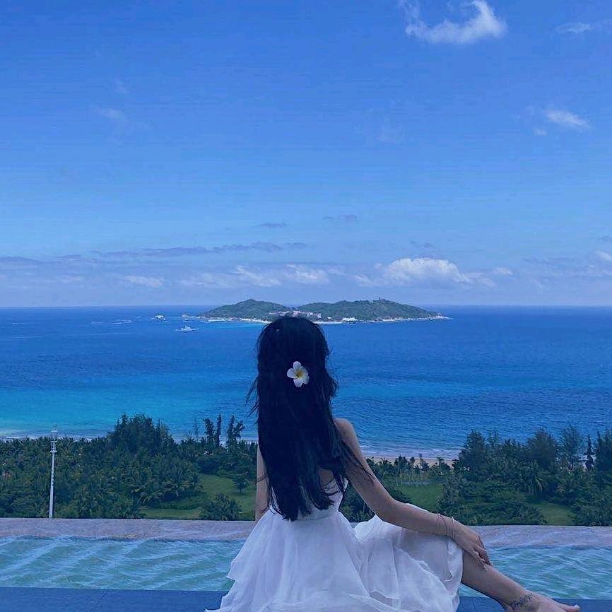 不想长大的小姐姐