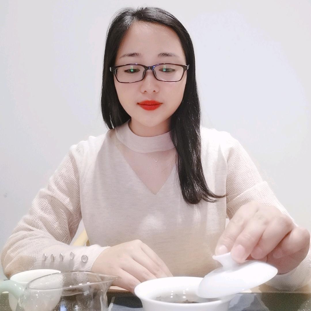 怡品保靖黄金茶姚姚