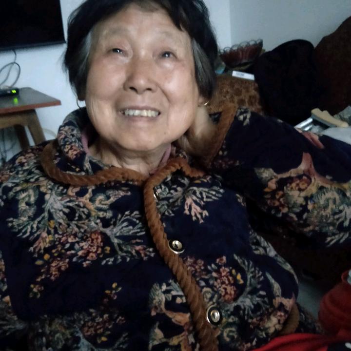 向腊姑