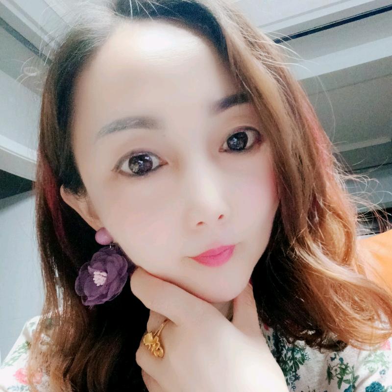 桑植生活家地板张霞