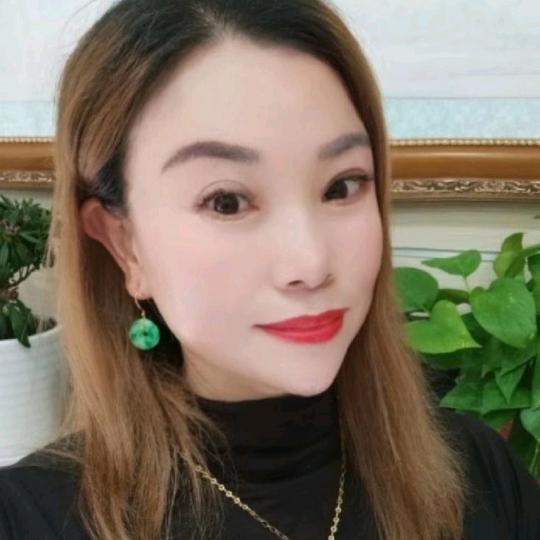 紫罗兰服饰与缅甸翡翠