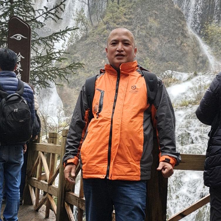 贝德音响极米投影