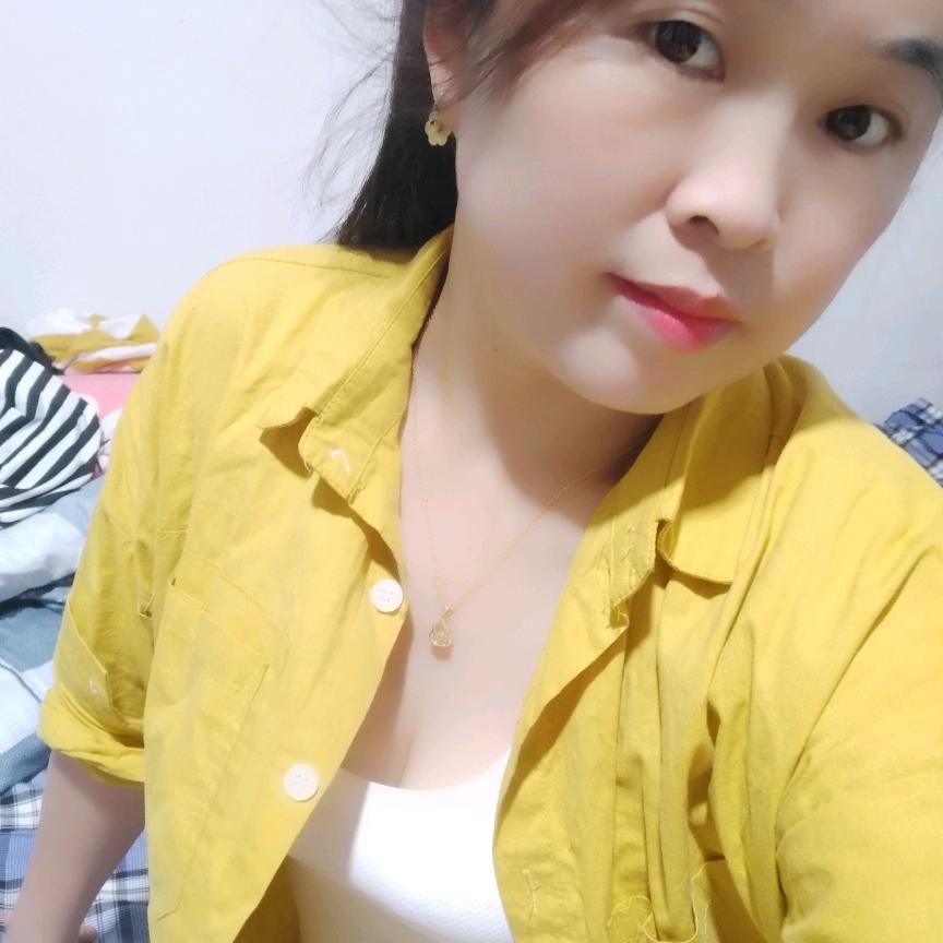 808922937