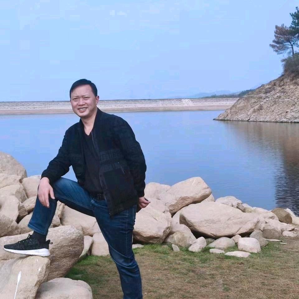 二毛子头像