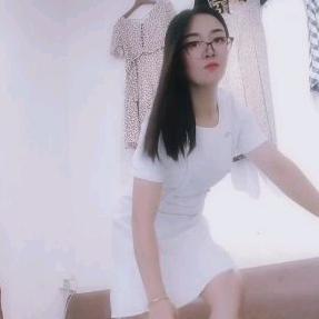 优衣服装