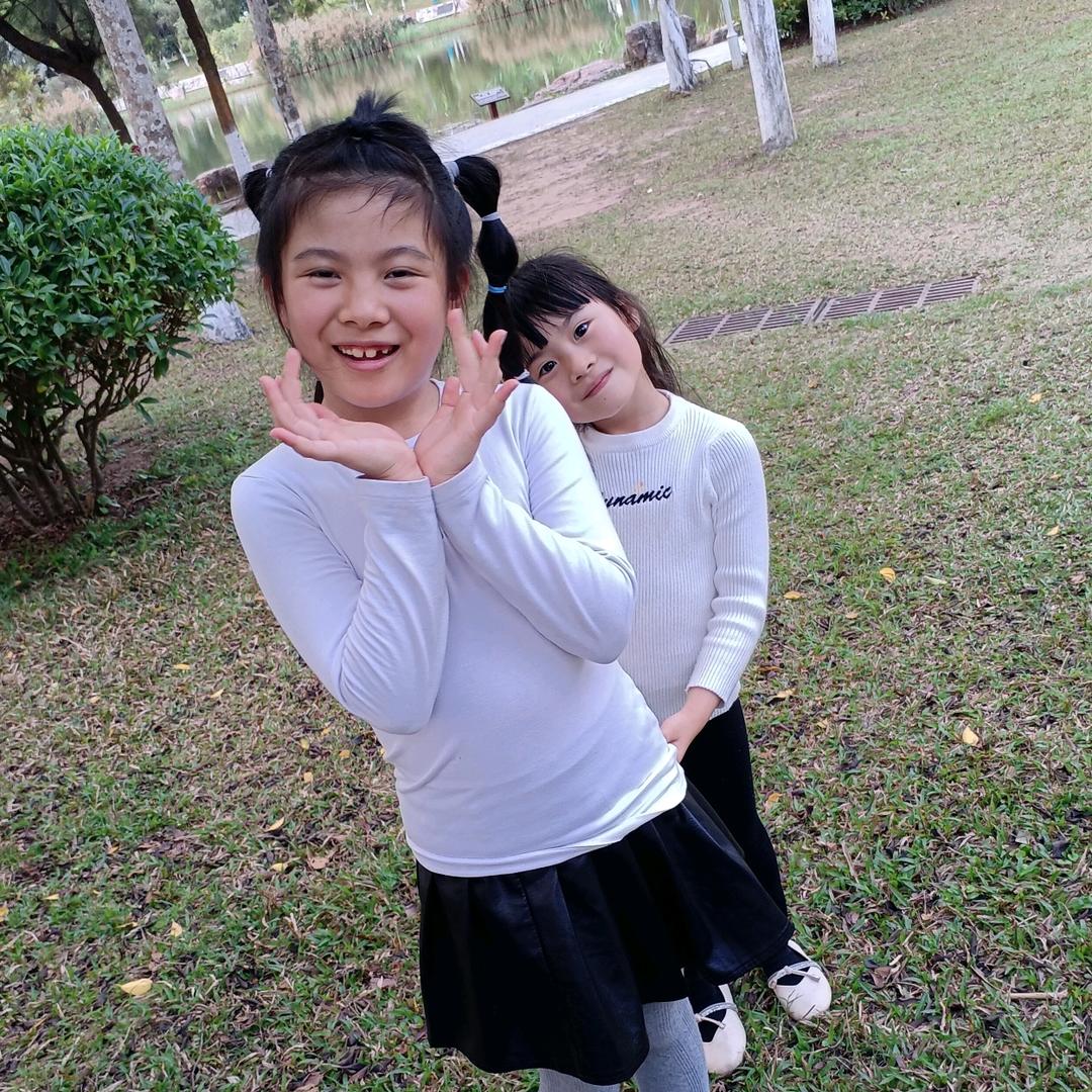 施施