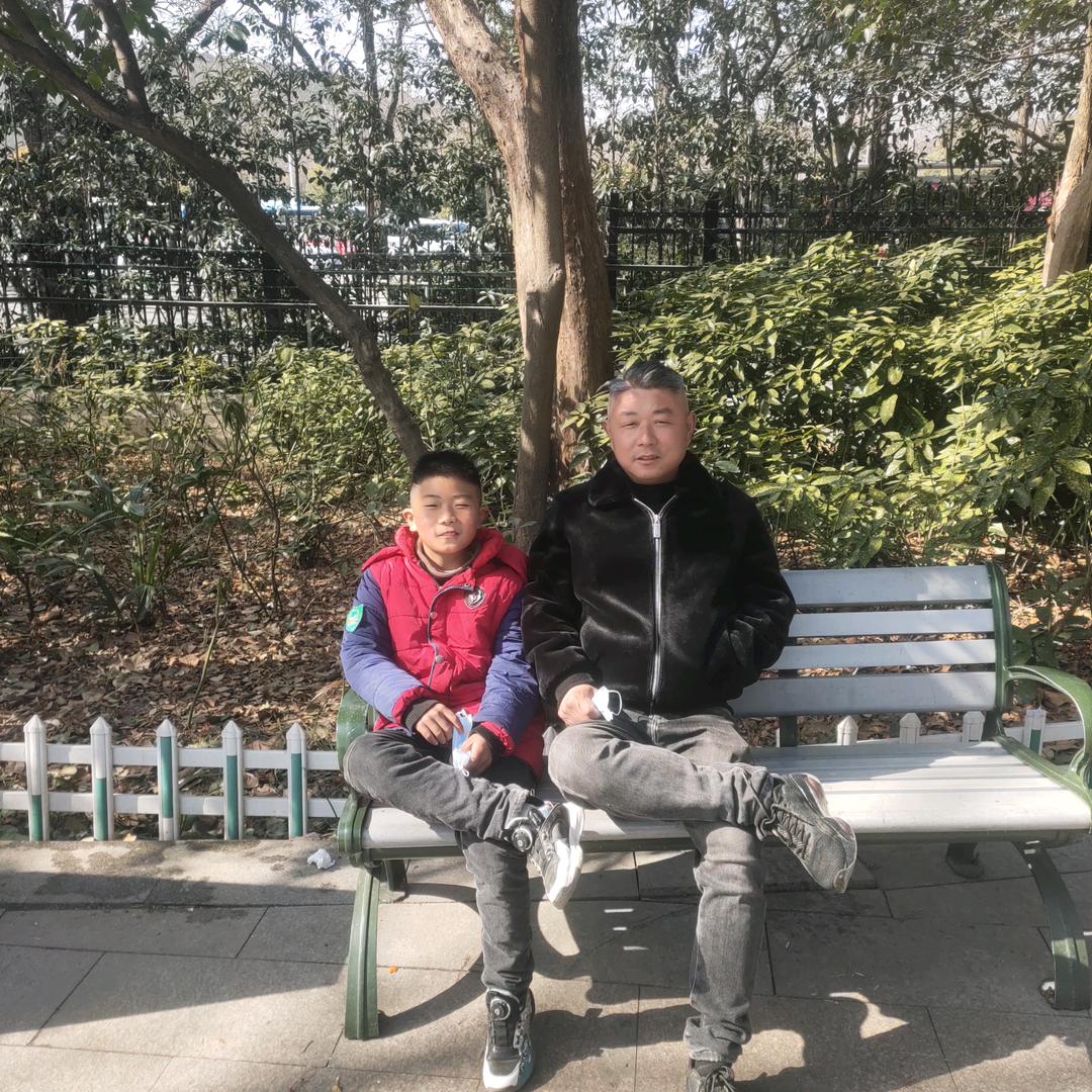 土灶炖老鸡和老鹅