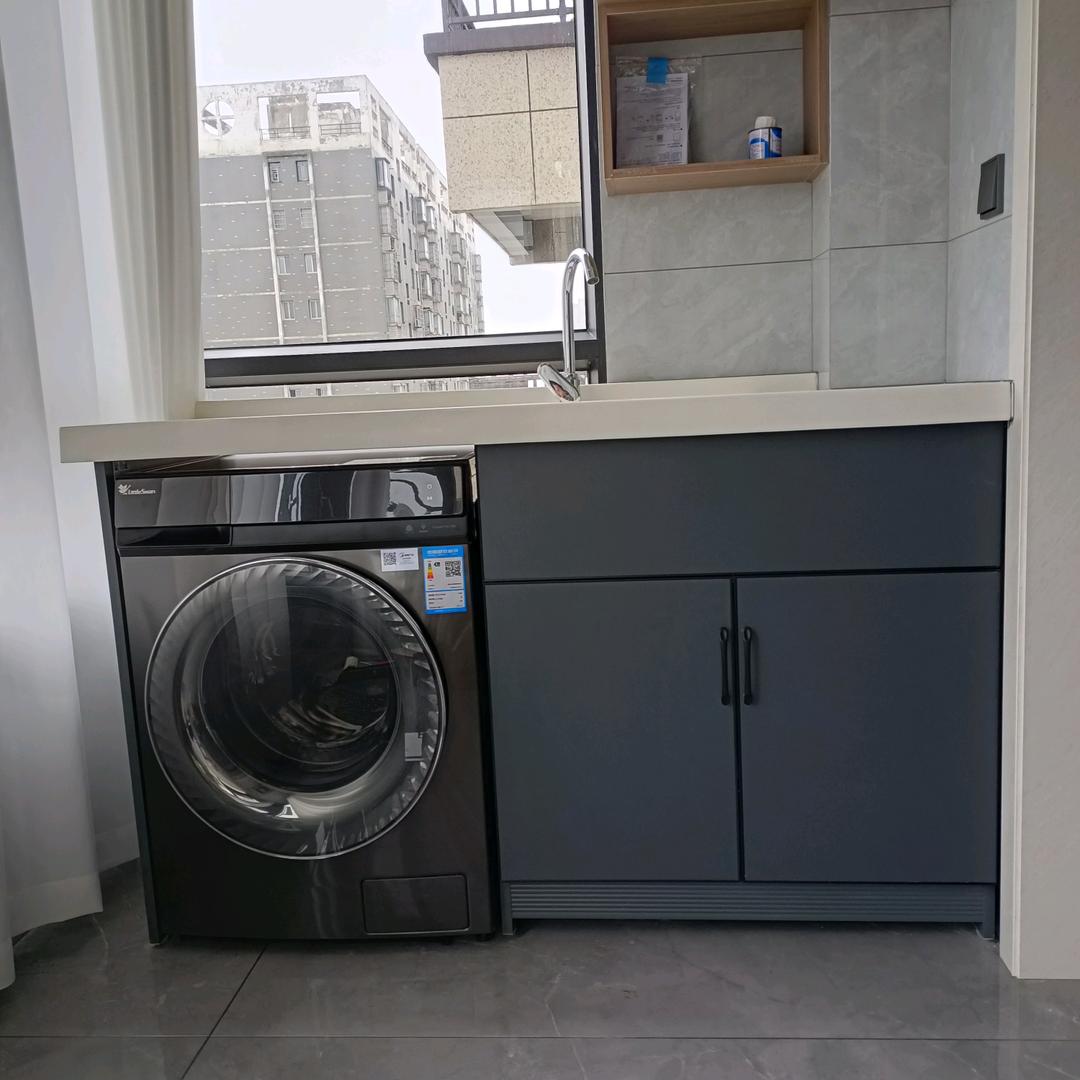 赤壁专业定制阳台洗衣柜、浴室柜