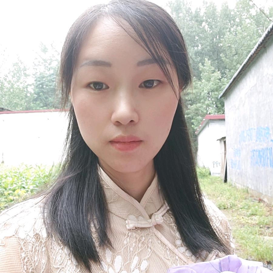 樱 花 草