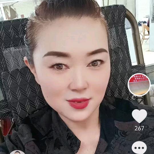 专业裁缝四十年。二姐