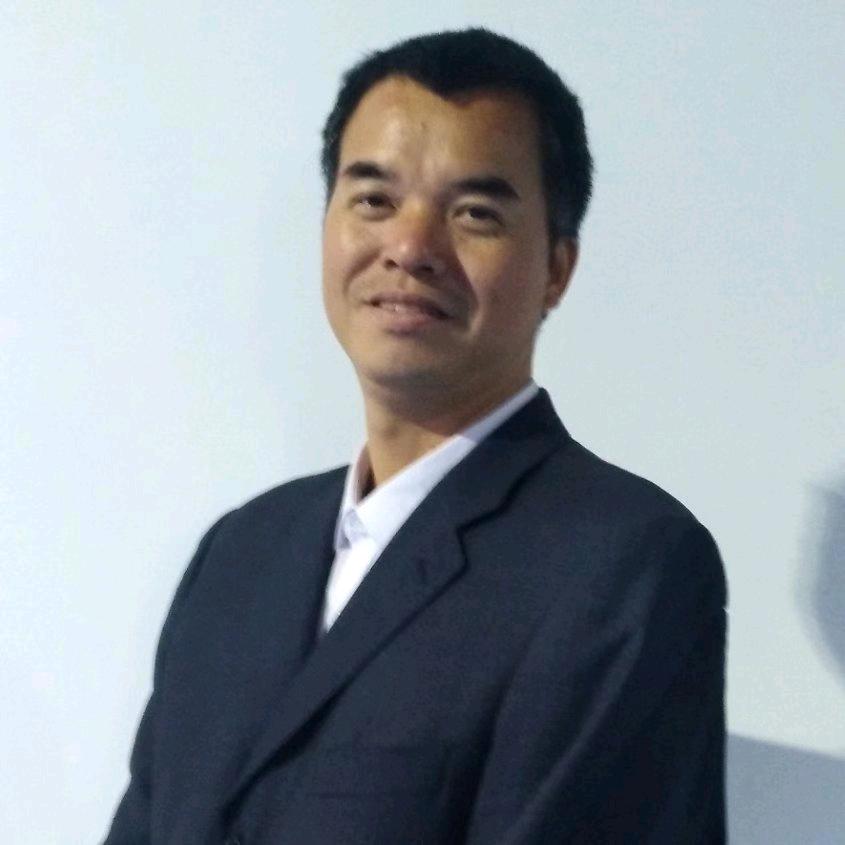 玉林吴师，安装广告招牌