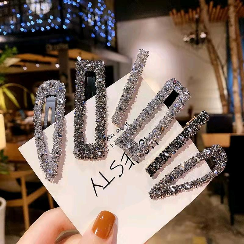 义乌依人鸟饰品