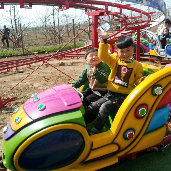 农村黑妞《好物在橱窗》