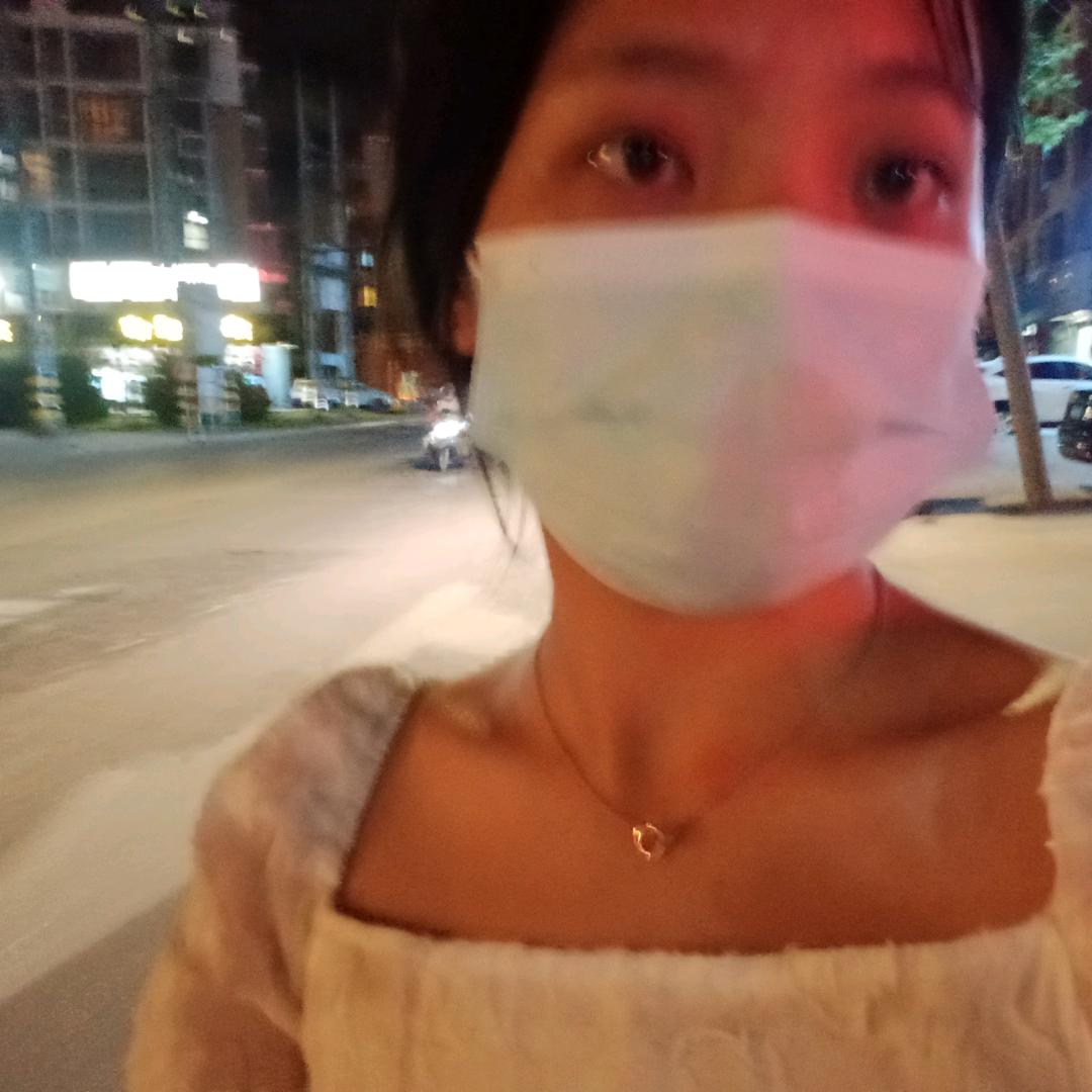 笑笑
