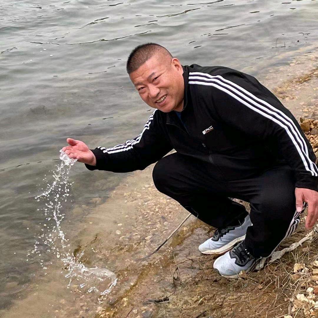 君知九九服饰有限公司