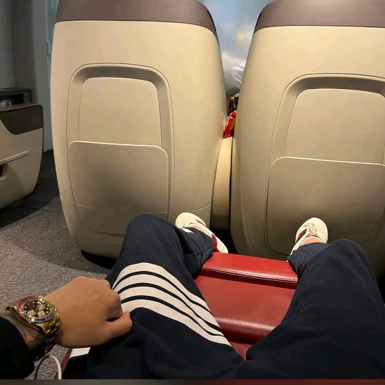 # BLACKP INK人间值得