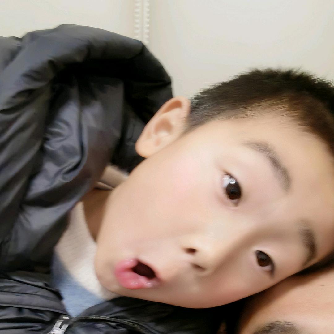 洪哥。