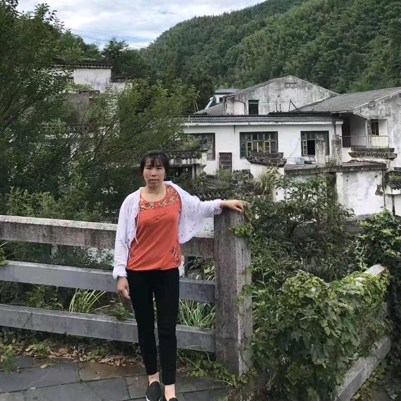 夏三英！