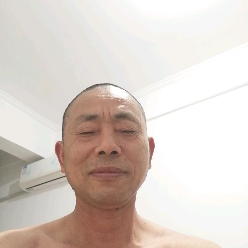 红哥是个低调人