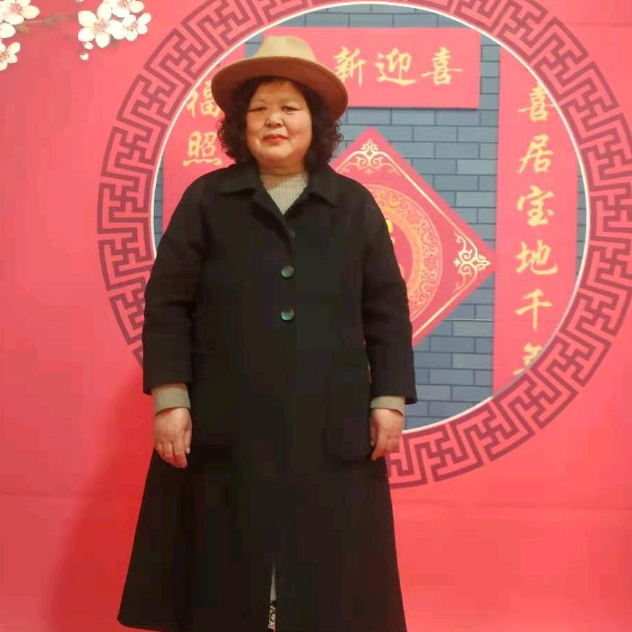 幸福一家人。
