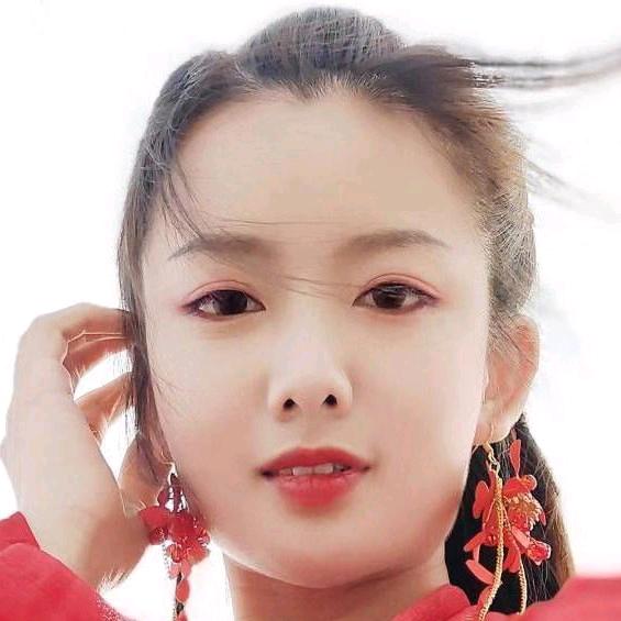 左捡黄金右捡银