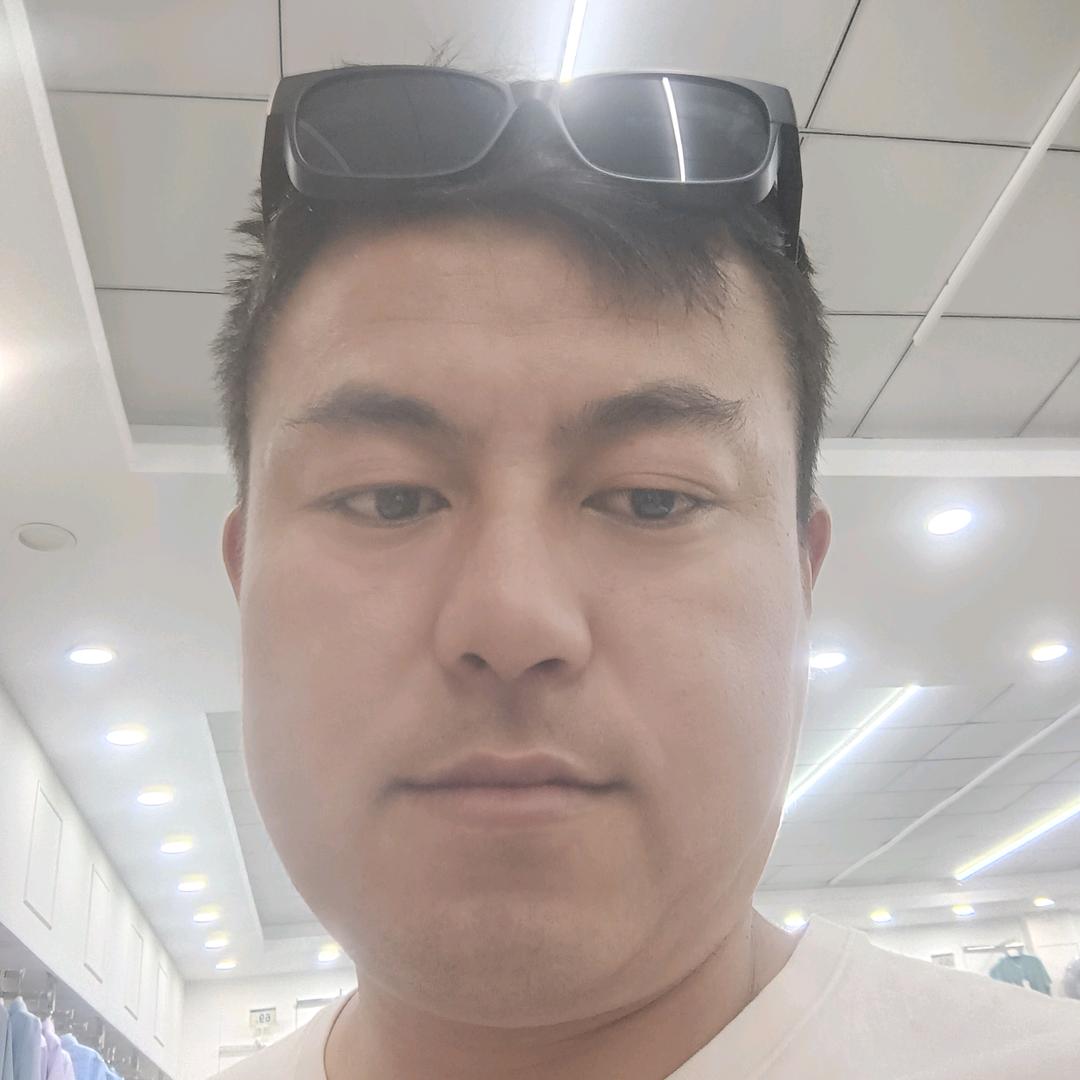 黄启