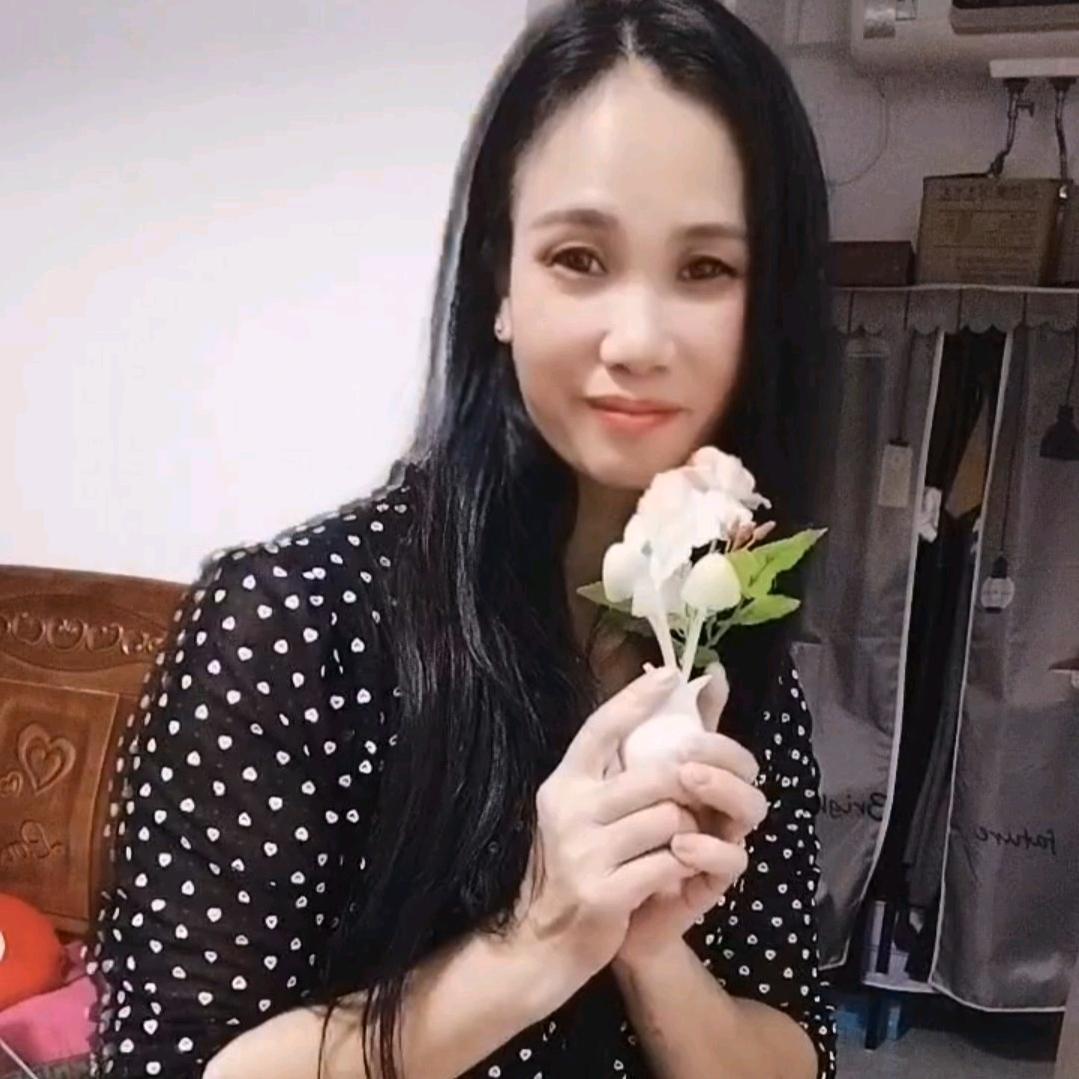 我是꧁ஐ廖廖ஐ꧂呀