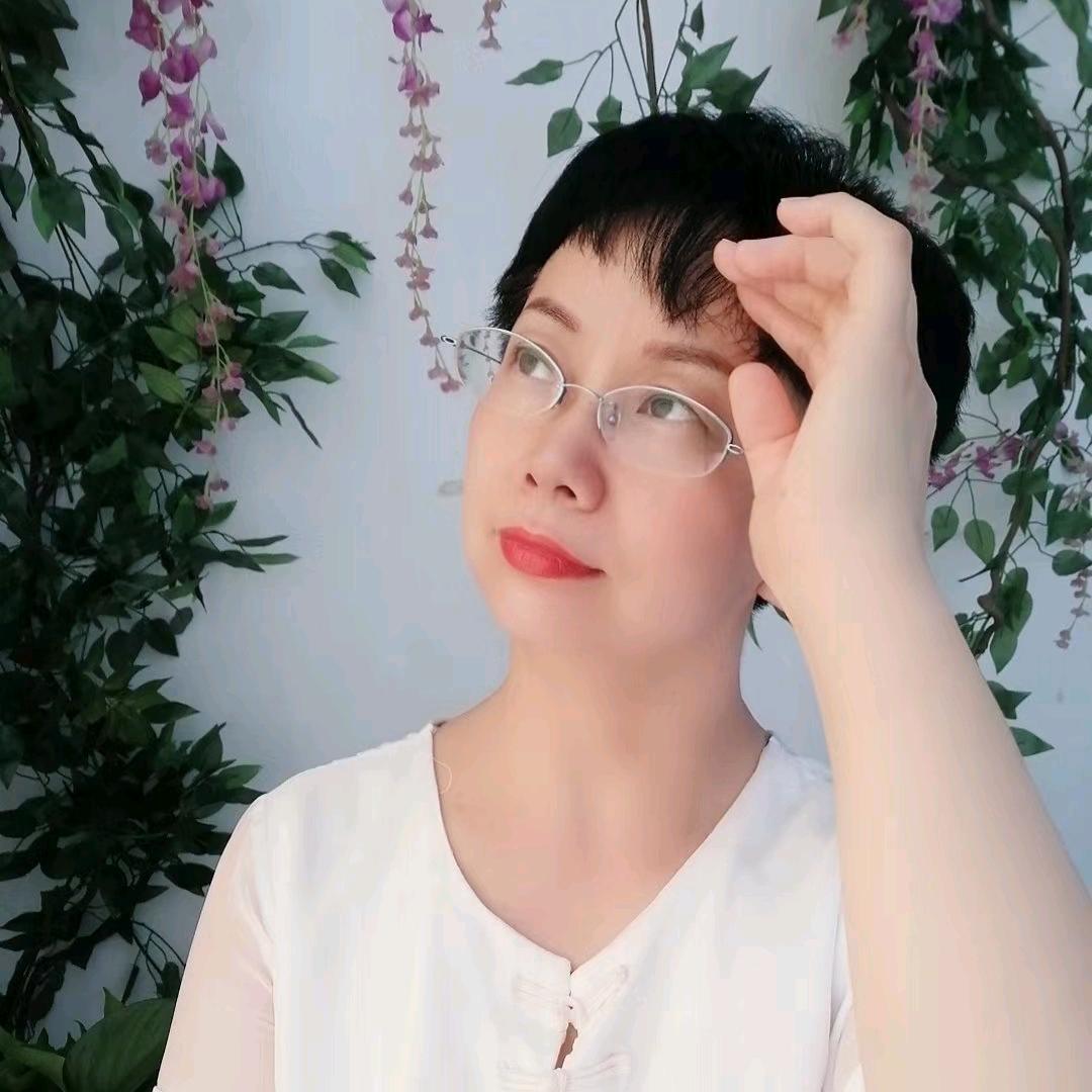 嫣然悦读
