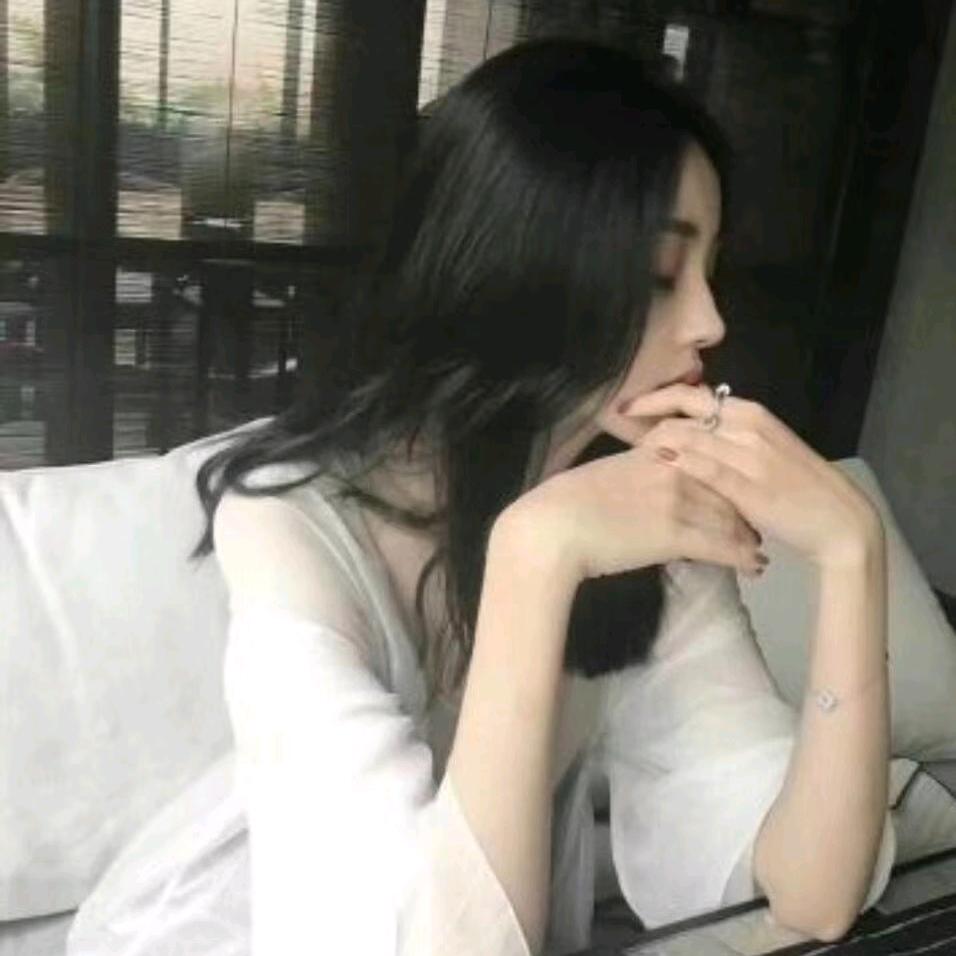 素衣清颜