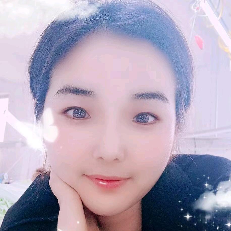 吖哚哚童装工厂店