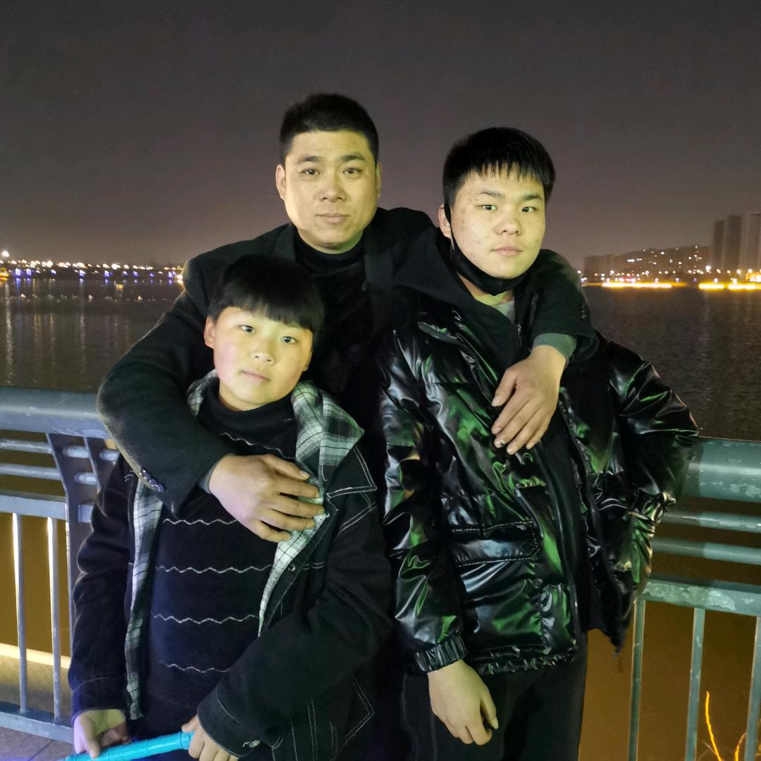快乐一家人