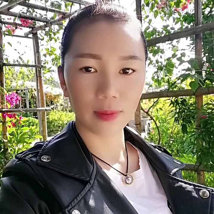 青青-.-