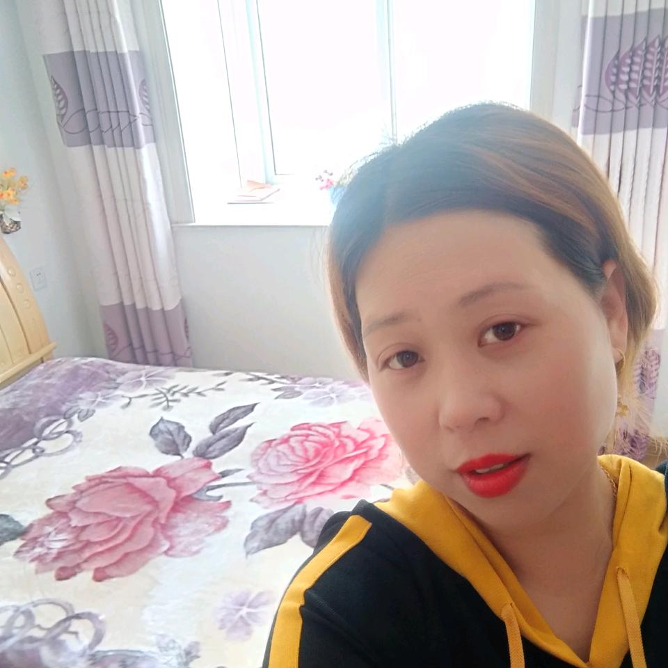 小霞