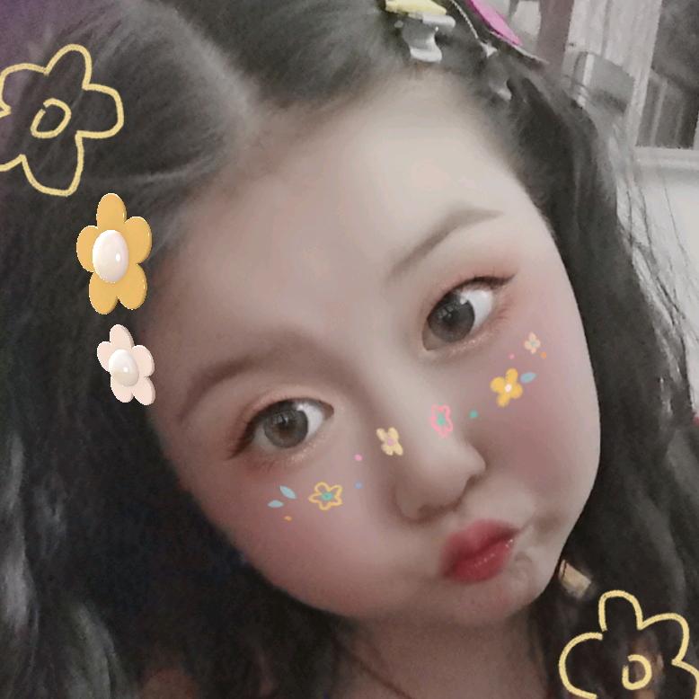 爱心😍😍小桃