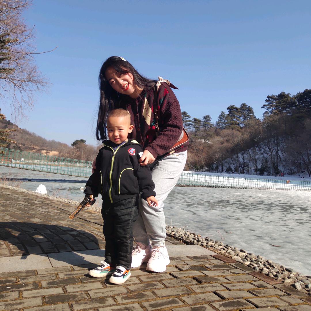 乔治和可乐的妈咪