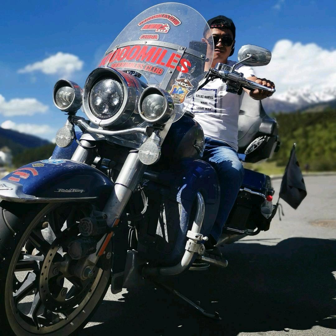 西藏刚哥旅游车队