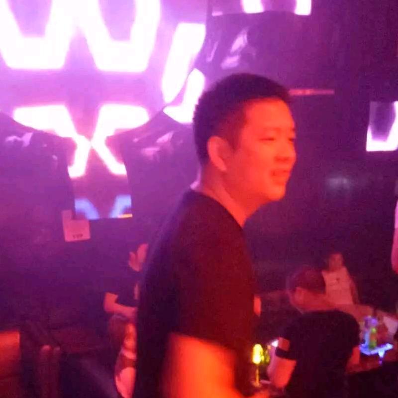 黄平