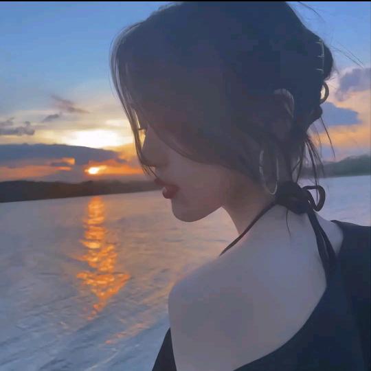 晴晴💋