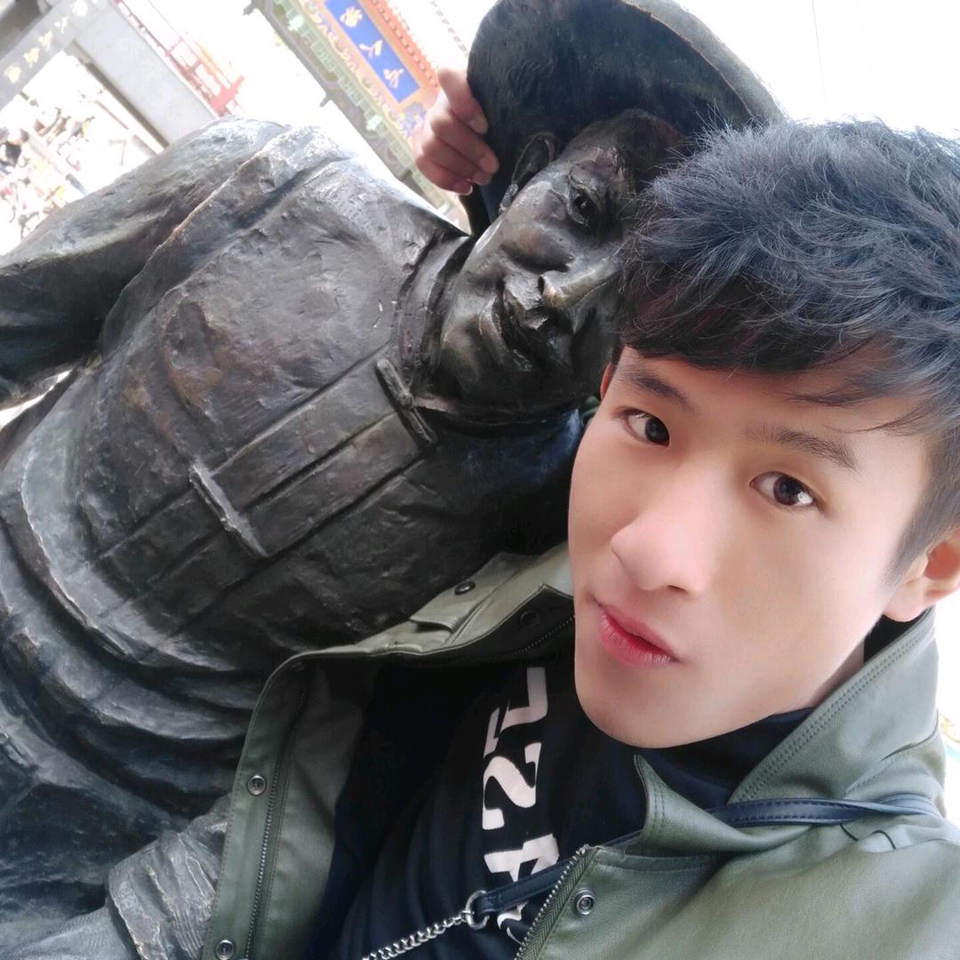 小王