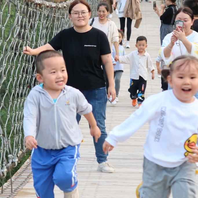 🍎小平果爱吹管