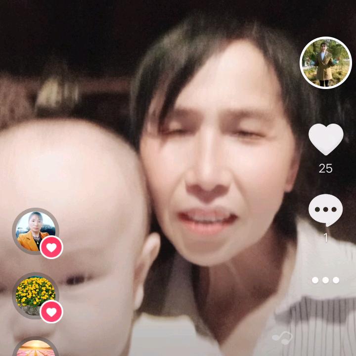 尹万英
