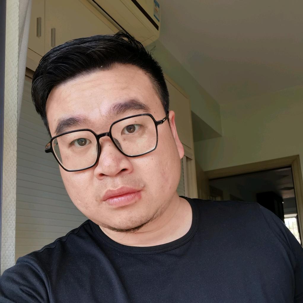 阿江在说话