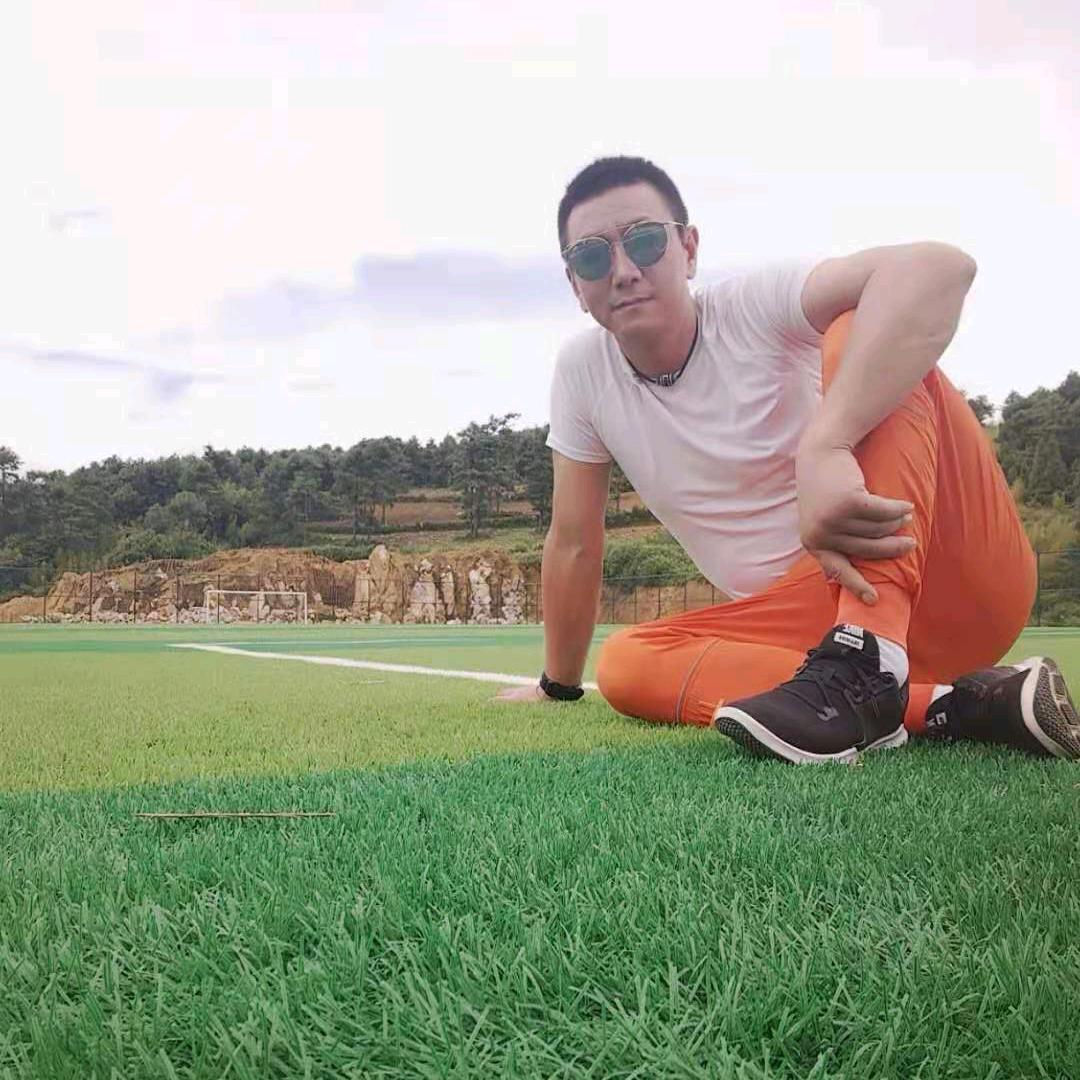 戚哥