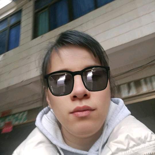 方容碧，烟花爆竹