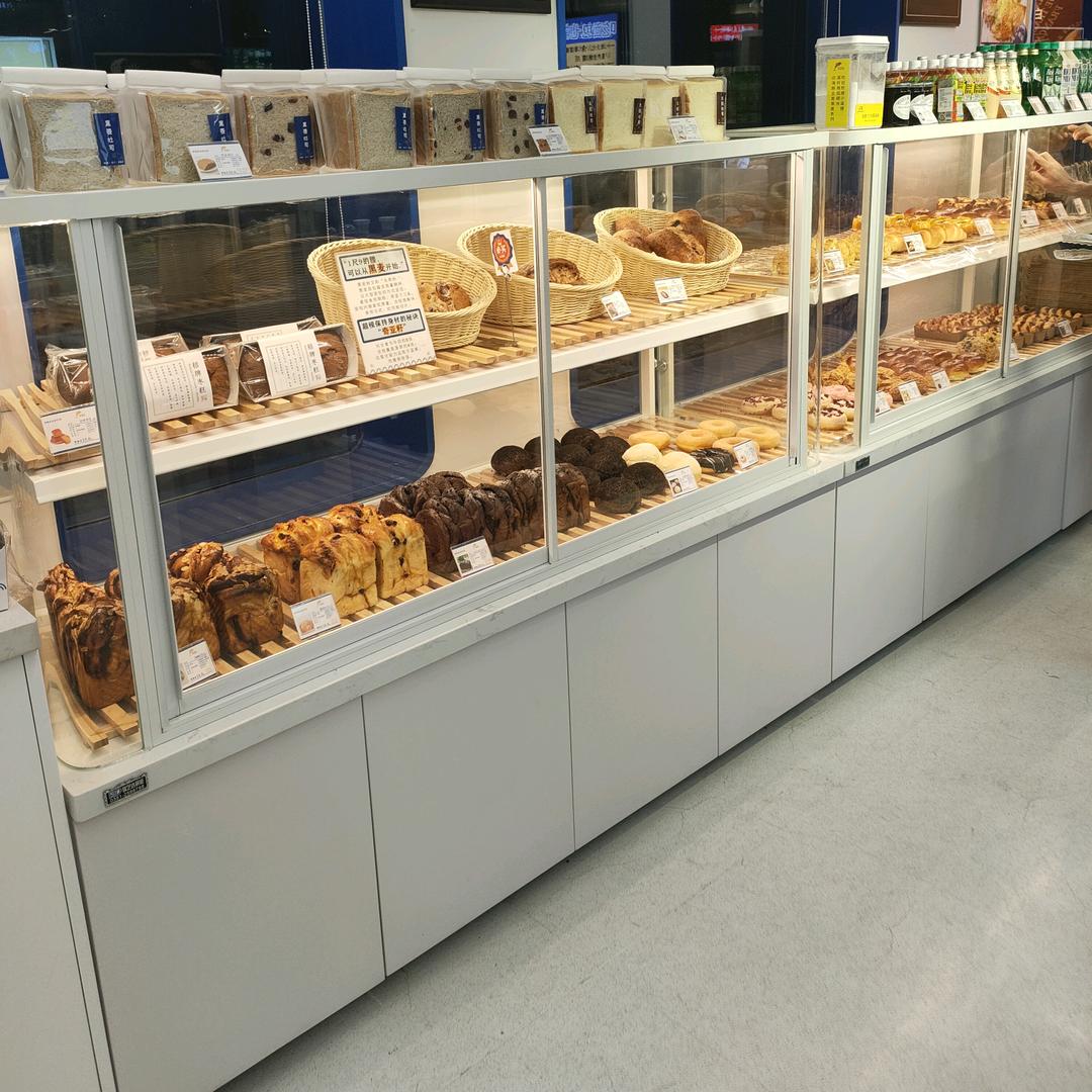 山西富诚展柜