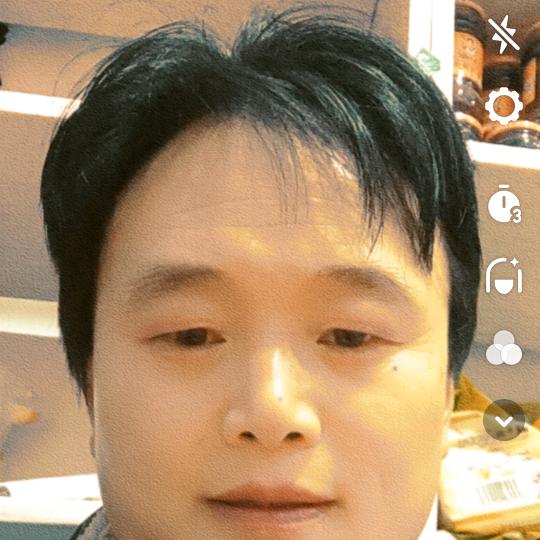 社会由矛盾中构成